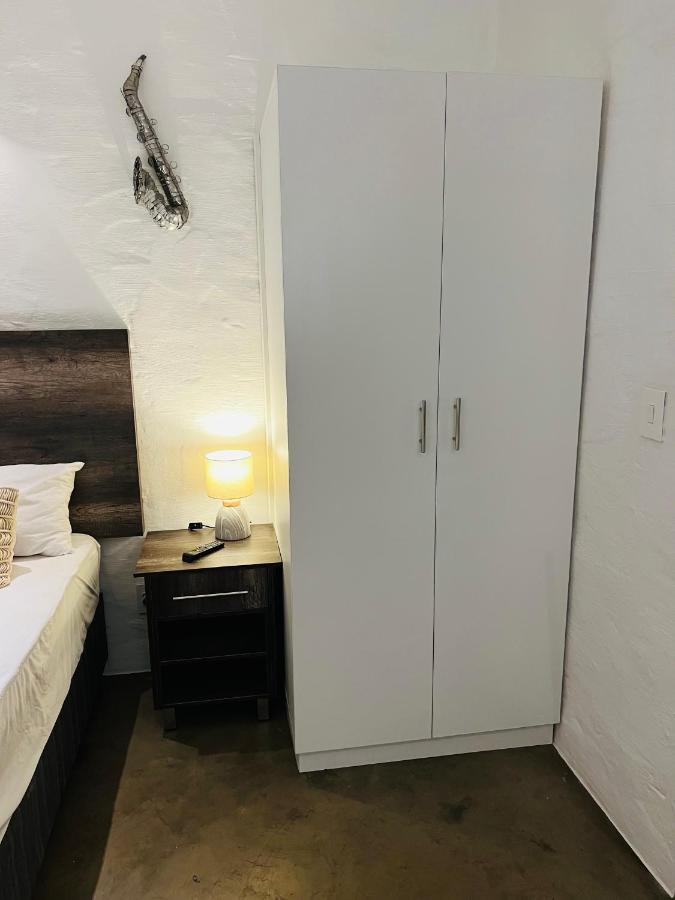 City Living Apartment 119 - Washer, 4K Tv, Fast Wifi, & Sunny Balcony Johannesburg Eksteriør bilde