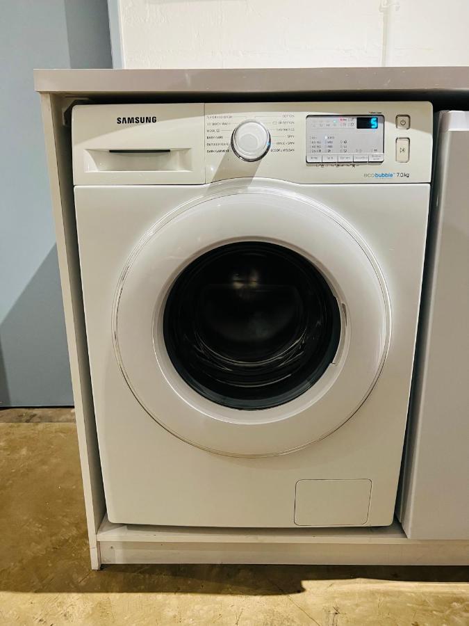 City Living Apartment 119 - Washer, 4K Tv, Fast Wifi, & Sunny Balcony Johannesburg Eksteriør bilde