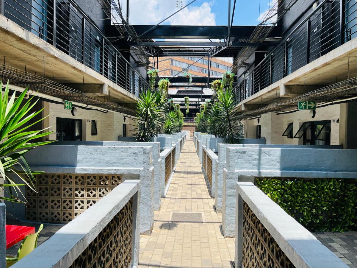 City Living Apartment 119 - Washer, 4K Tv, Fast Wifi, & Sunny Balcony Johannesburg Eksteriør bilde