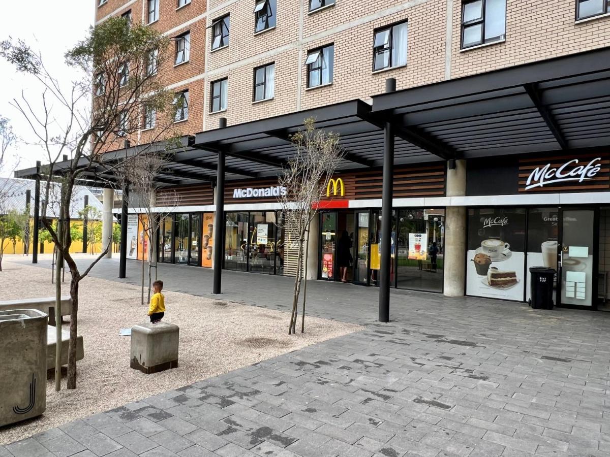 City Living Apartment 119 - Washer, 4K Tv, Fast Wifi, & Sunny Balcony Johannesburg Eksteriør bilde