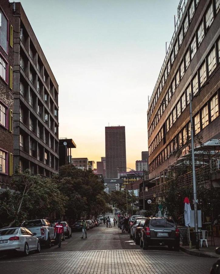 City Living Apartment 119 - Washer, 4K Tv, Fast Wifi, & Sunny Balcony Johannesburg Eksteriør bilde